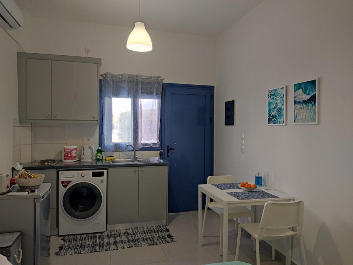 Finiki Seaside Apartment Exterior photo