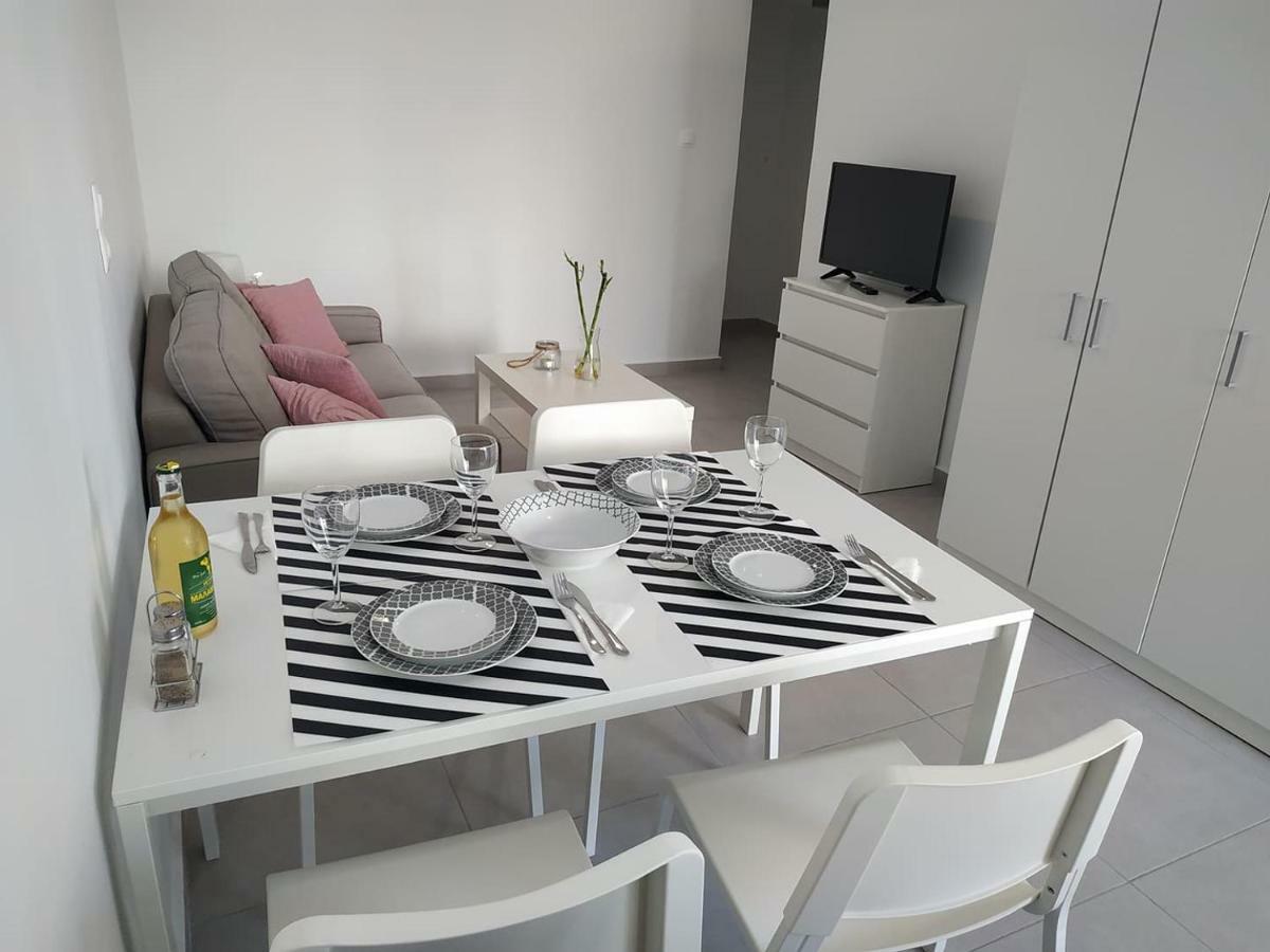 Finiki Seaside Apartment Exterior photo
